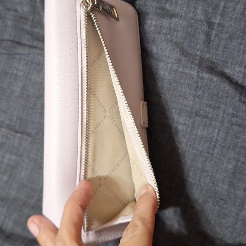 Steve Madden Women's Wallet - Picture 3 of 7